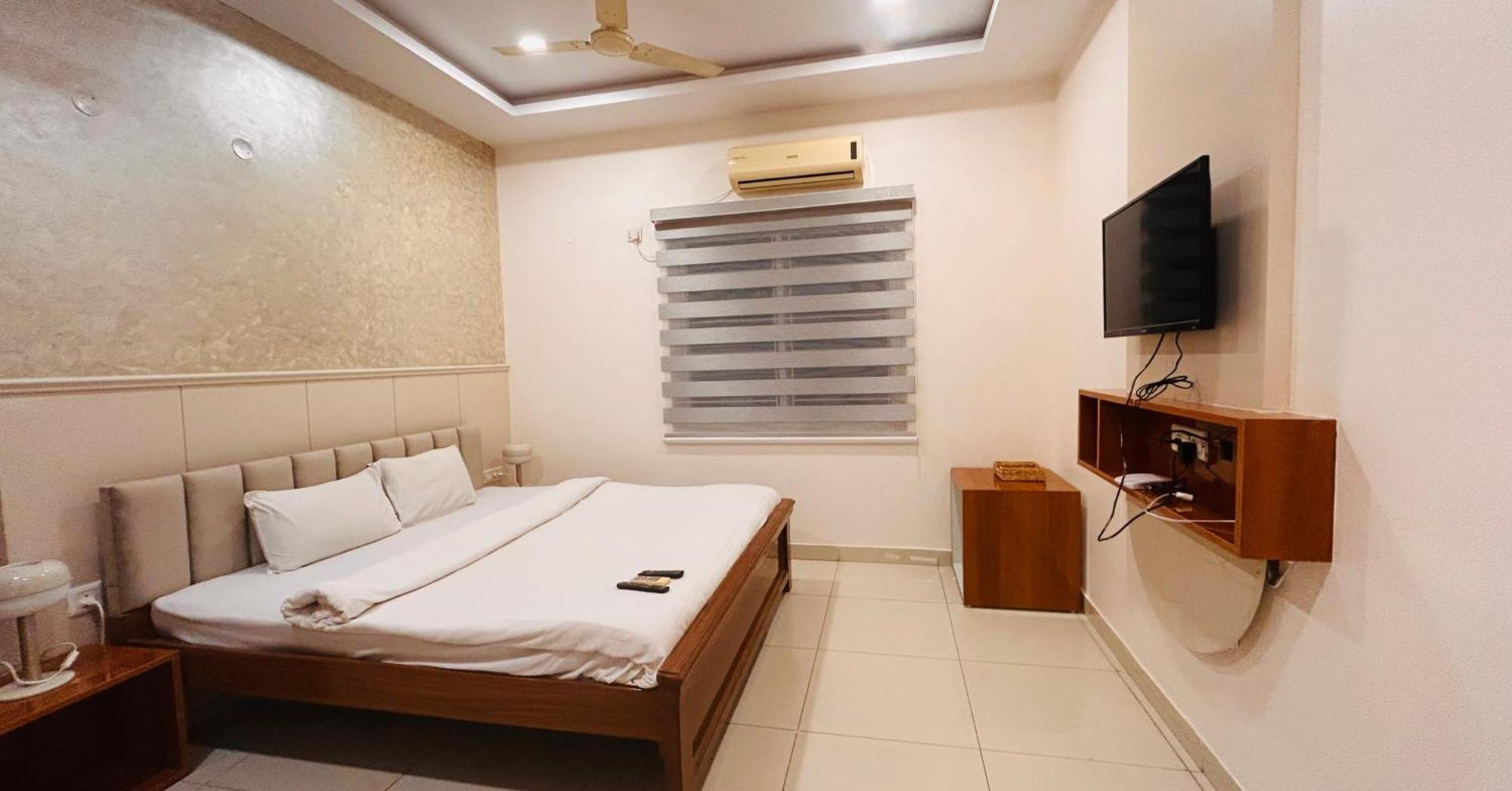 Dcasa Apartment Hotel 하이데라바드 외부 사진