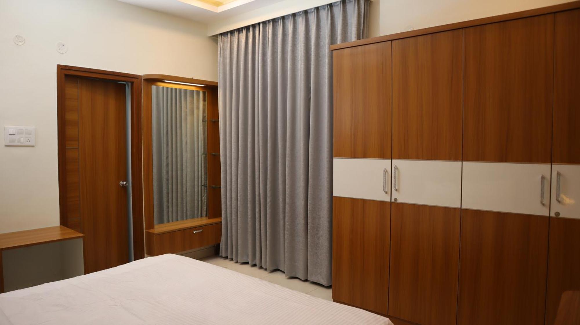 Dcasa Apartment Hotel 하이데라바드 외부 사진