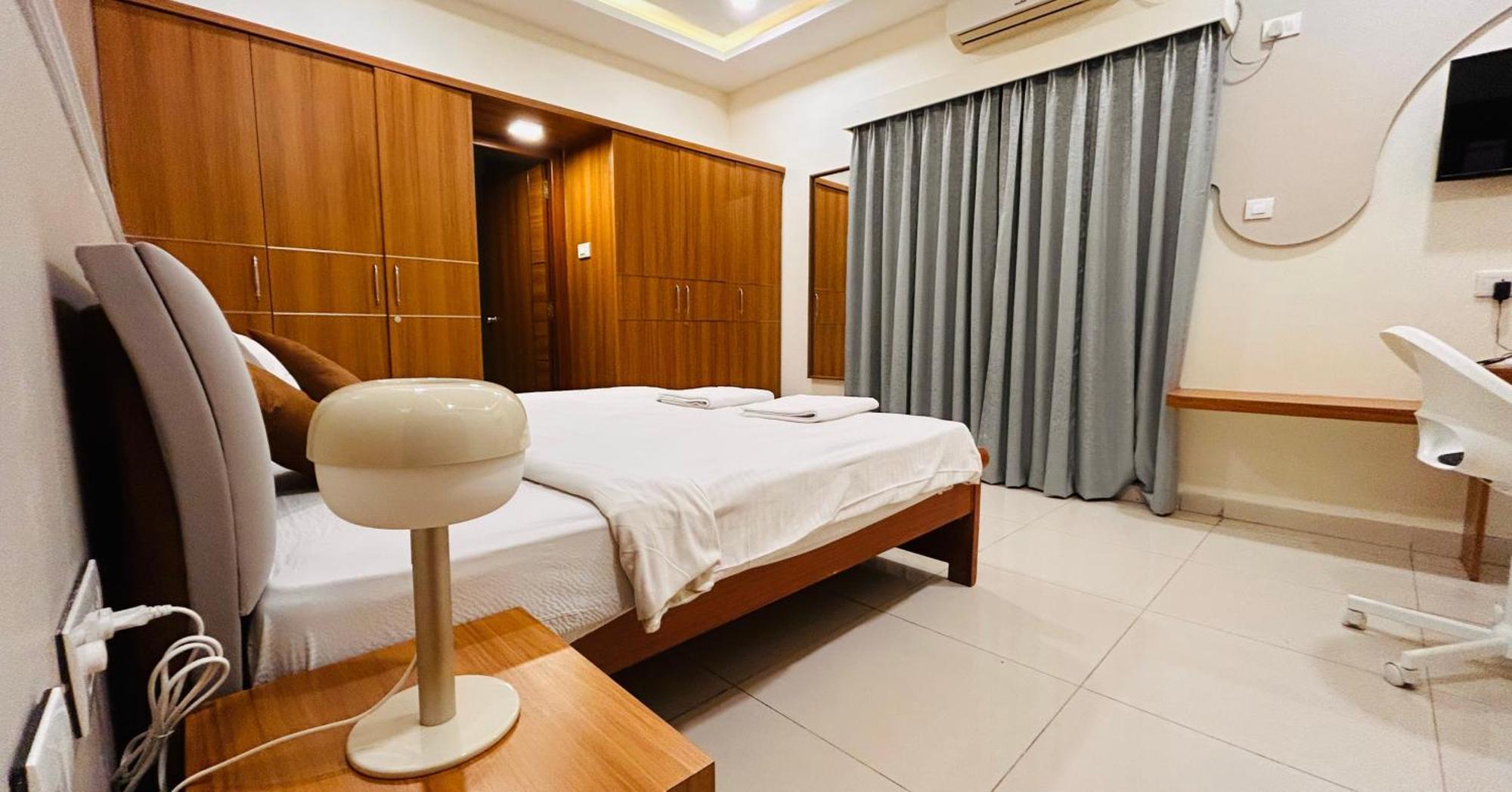 Dcasa Apartment Hotel 하이데라바드 외부 사진